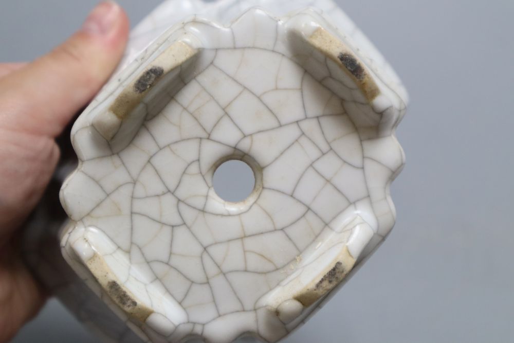 A Chinese crackle glazed tea pot, height 8cm